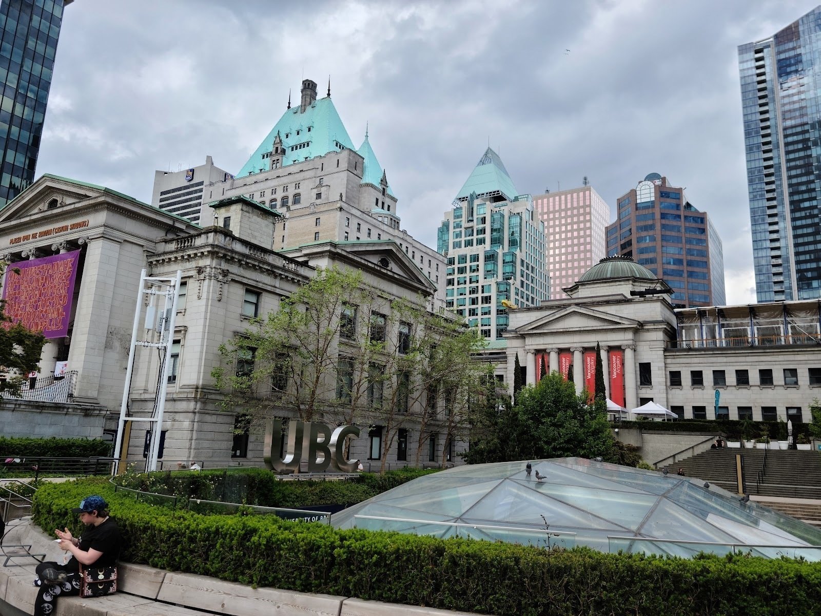 vancouver-art-gallery-a-work-friendly-place-in-vancouver